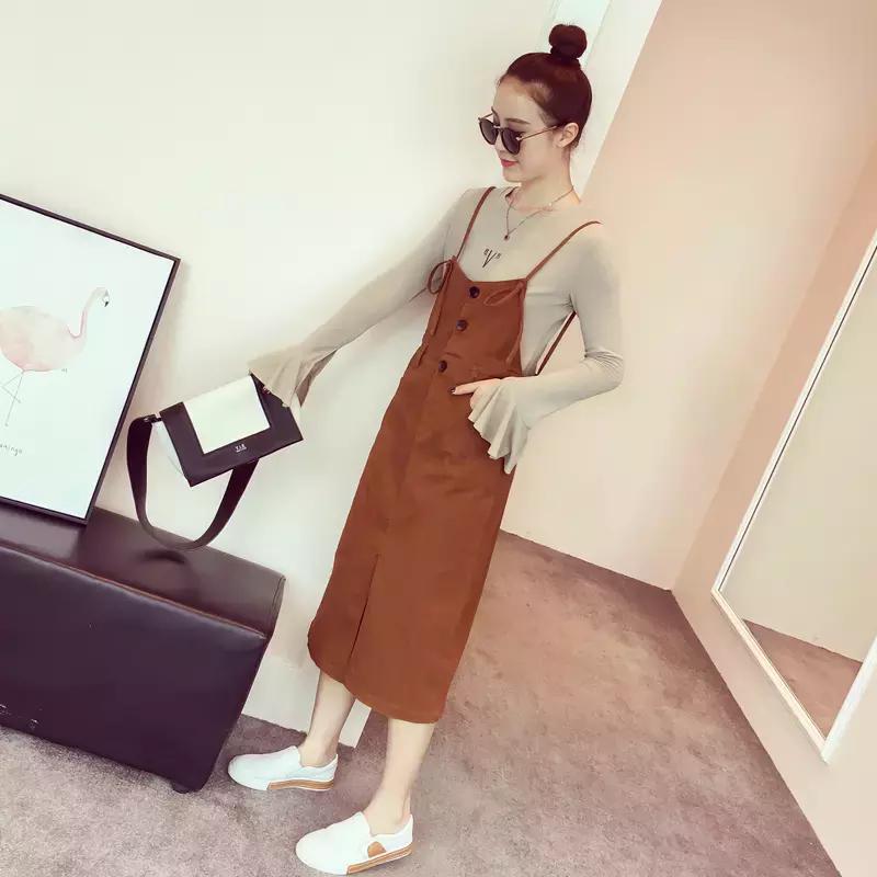 灰色吊带连衣裙怎么叠穿,吊带连衣裙穿搭技巧