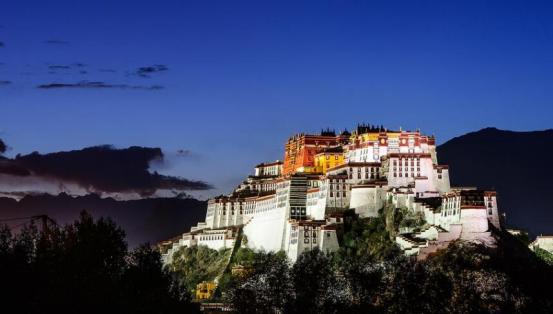 十一假期旅游推荐！大学生组团旅游最强攻略