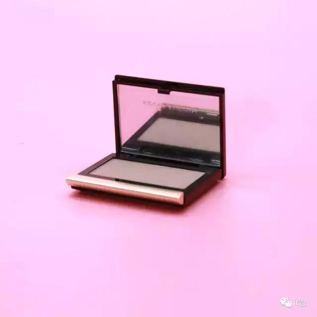 去香港别再只盯着Sasa了，真正的美容精都逛这家店……