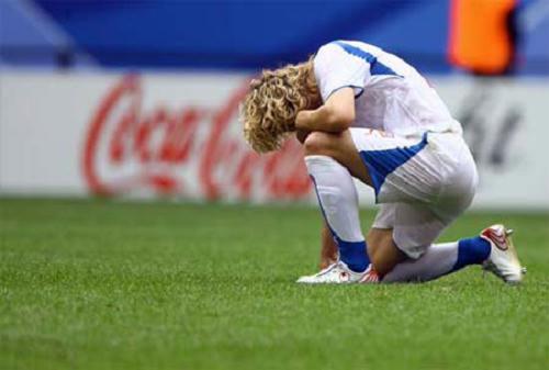 足球史上悲情视频,足球场上老兵的悲情