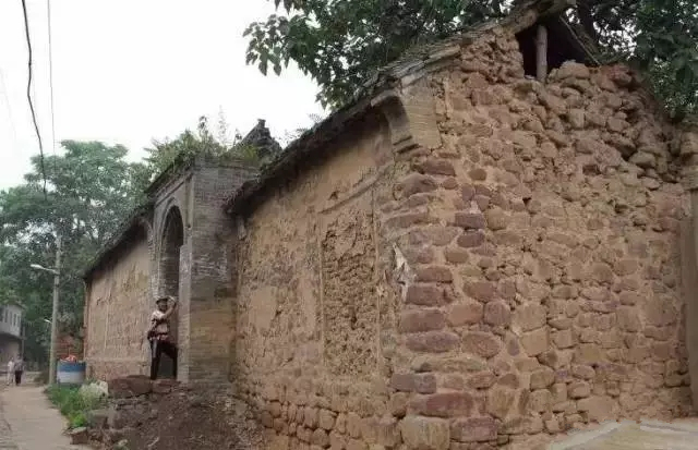 去郑州哪里旅游最便宜又好玩,郑州值得旅游的地方有哪些