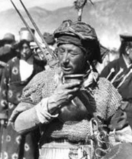 他是潜入*藏西**的日本间谍,还是日本藏学的开天祖师?