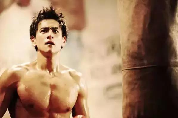 中国十大男神2019,中国十大男神不仅颜值高还会唱歌