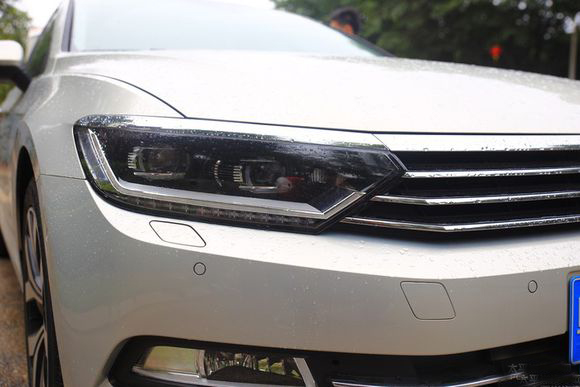 全新一代迈腾380旗舰,23款迈腾200万纪念版380豪华实测