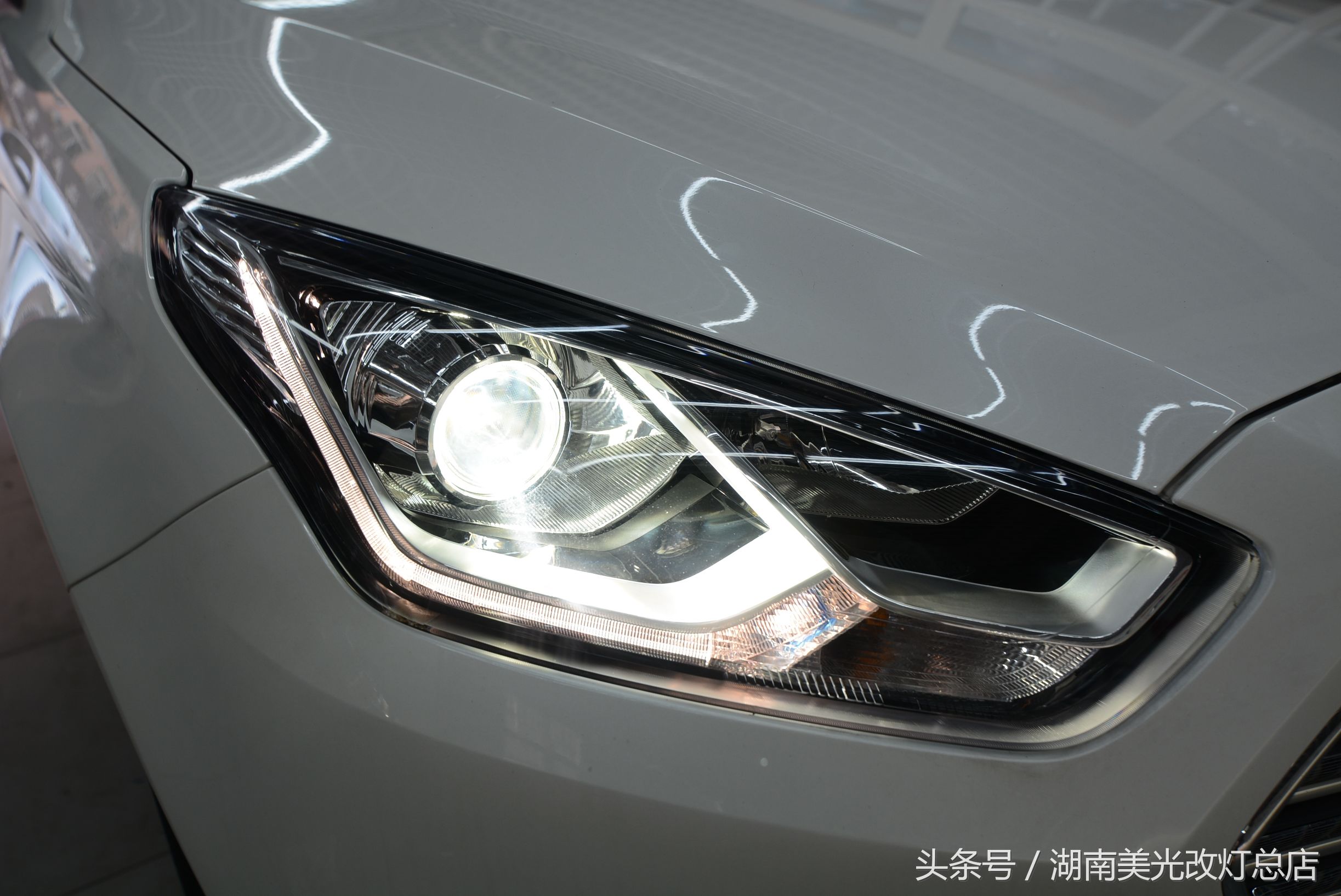 改灯的朋友圈说说,改车灯的说说文案