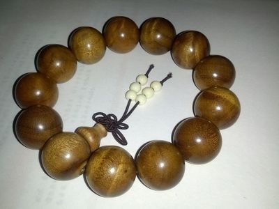 四川乐山小叶桢楠金丝楠木手串,小叶桢楠手串怎么盘