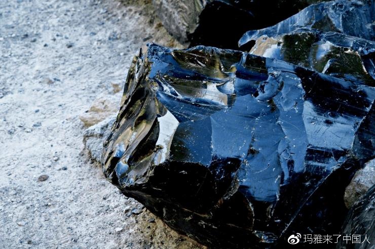 大自然的黑曜石是怎么形成的,黑曜石是哪个国家造的