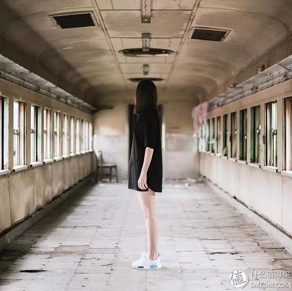 adidasoriginalsforumbold女款白,adidasoriginalnmd黑红蓝测评