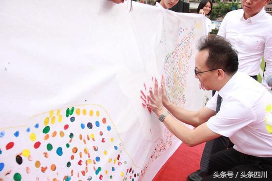 除了李易峰，列五中学将再添新名片：用“川剧体操”传承天府文化