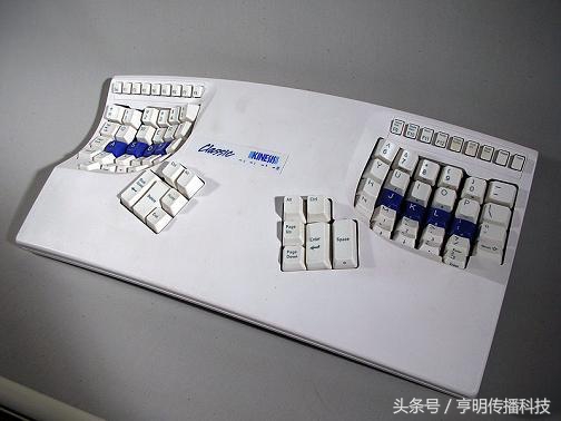 哪个国家的键盘跟中国一样,世界上各个国家的键盘是一样的吗