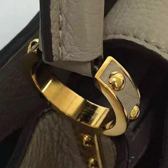 鉴定真假攻略LVCapucines手袋