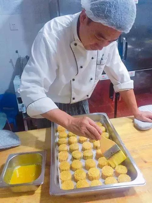 老师同学双节快乐,漂亮的老师祝你双节快乐