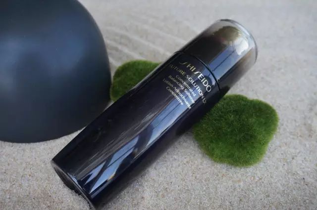 女人要对自己好一点好好护肤,女人就要好好保养