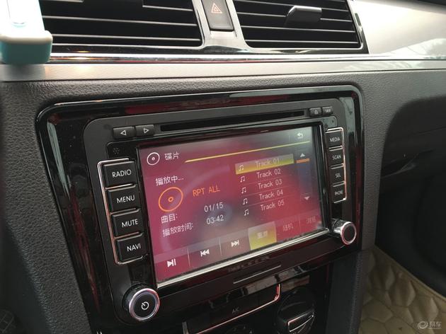 2014年大众宝来手动1.6实测油耗,2015年大众宝来1.6手动挡优缺点