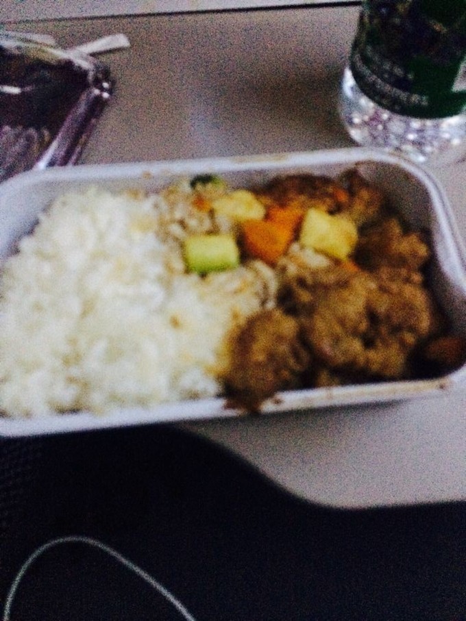 在三亚的沙滩上晒太阳,三亚海边晒太阳