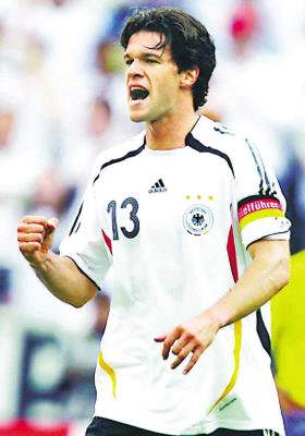 德国战车灵魂战车,天下足球巴拉克的战车之魂