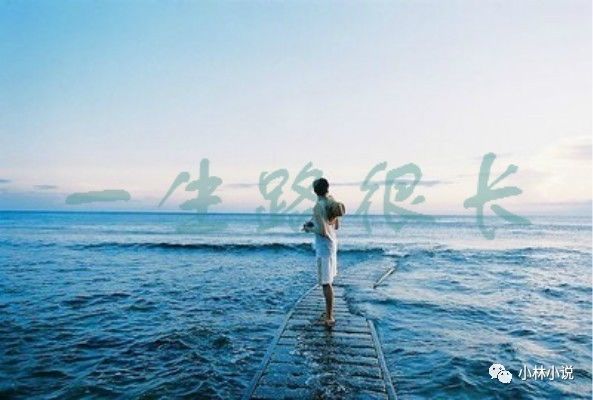 《流氓兵王》:下属无意间发现了经理的秘密,小声跟过去后……