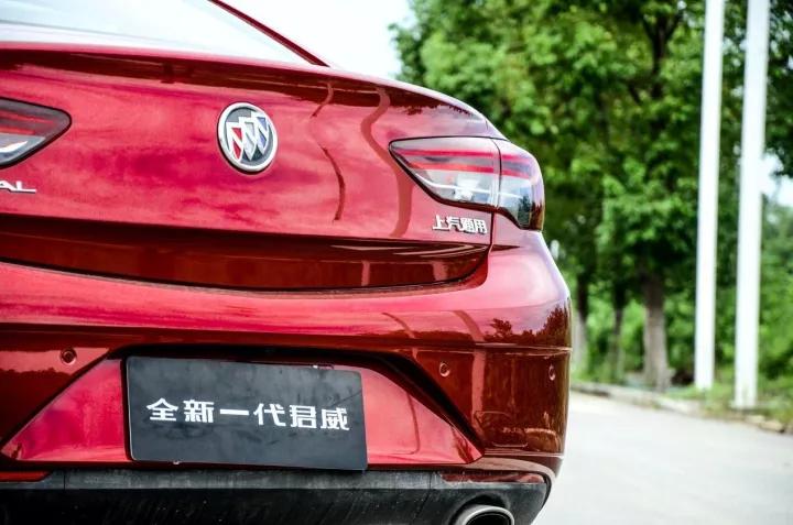 君威帕萨特雅阁凯美瑞怎么选,君威为什么比凯美瑞雅阁便宜