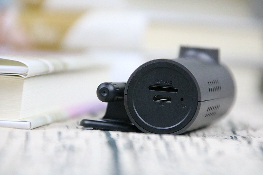 小米70迈行车记录仪谁用谁后悔,小米和70迈记录仪哪个好求回答