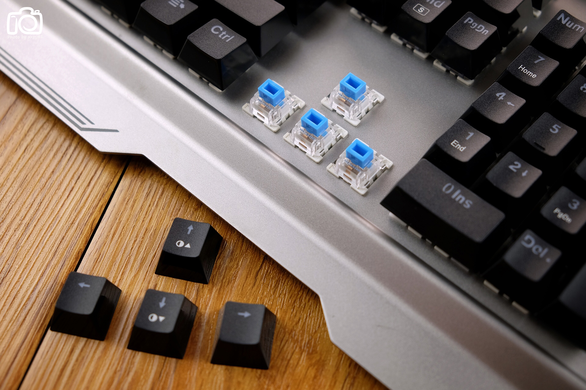 噼里啪啦打字噪，居然还防水：映泰沙漠方舟GK30青轴电竞机械键盘