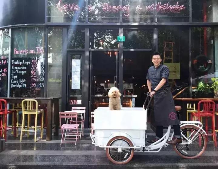 粉红汉堡上海店,粉红汉堡店