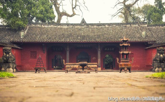 西成高铁沿线旅游,川西北高铁沿线旅游景点