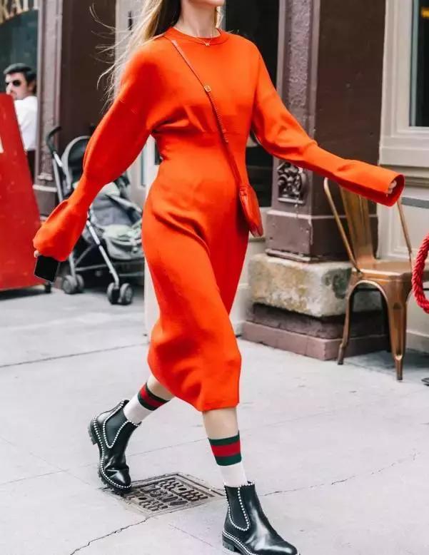 秋冬长筒竖条袜怎么搭配鞋子,和船袜一起搭配的鞋子有哪些