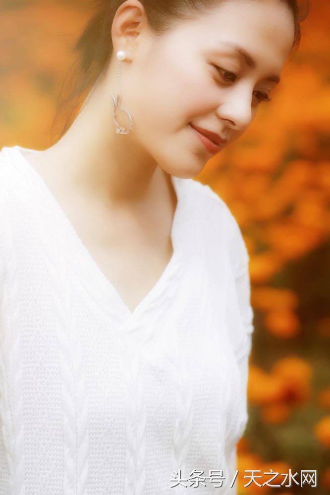 不爱宣传只爱拍戏旅行王力可才是演艺界的一股清流（天之水网）