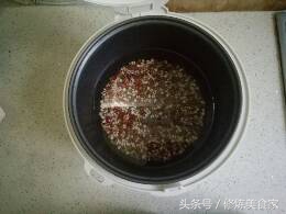 红豆薏米西米粥的正确做法祛湿气,红豆薏米莲子百合粥的做法和功效