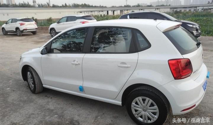 白菠萝提车，接下去有好几年我们要一起走了