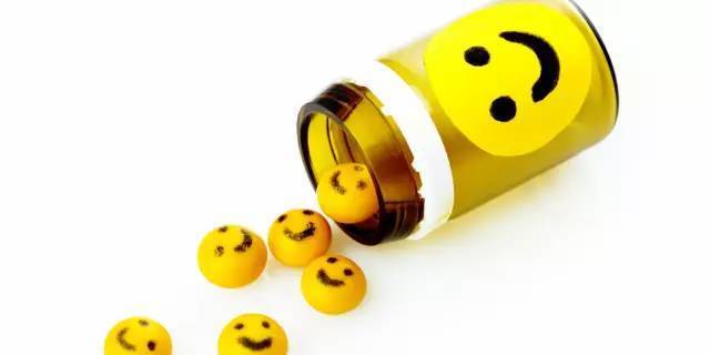 婴儿红斑丘疹样湿疹怎么治疗,儿童手背丘疹性湿疹用什么药膏