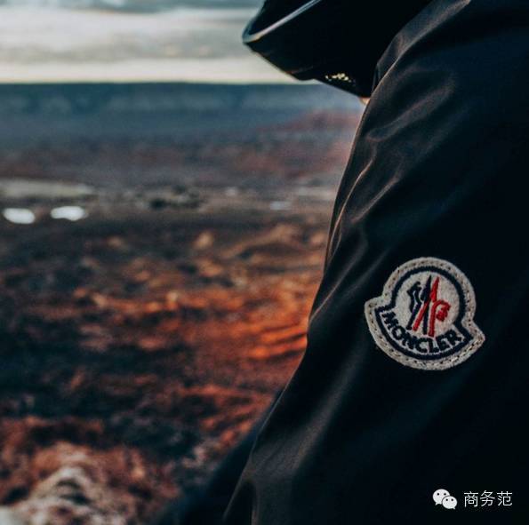 马云穿加拿大鹅牌羽绒服,马云羽绒服moncler