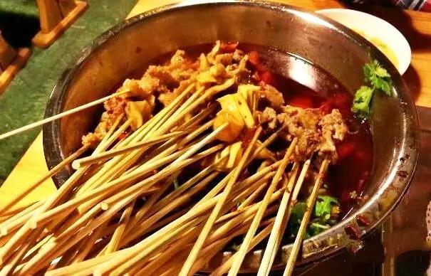 在哈尔滨，一定要撸完这10根串才算圆满！