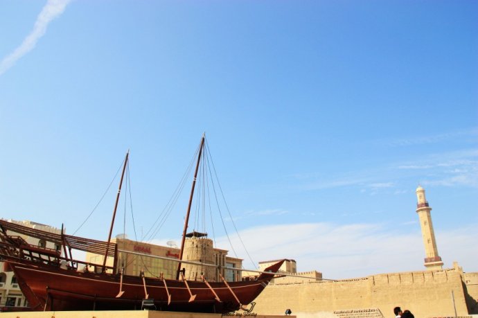 乘着地铁去迪士尼,乘着地铁去兜风