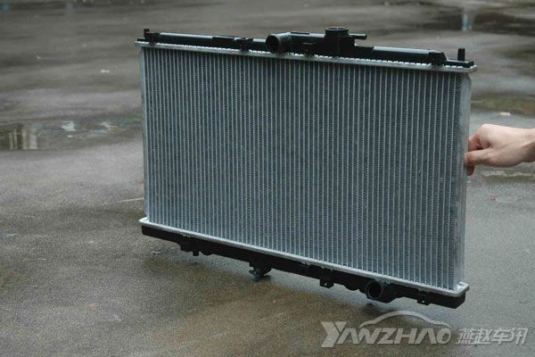 马桶水箱的正确清洗方法,清洗汽车水箱正确方法