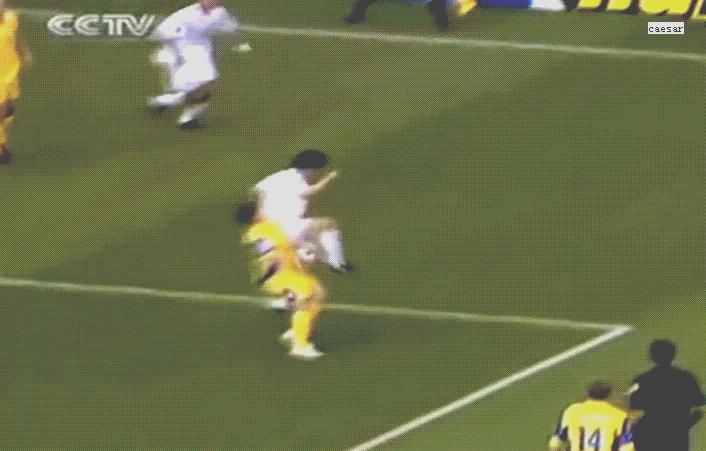 曾经比肩梅西的国足之星,梅西2005世青赛足球之星