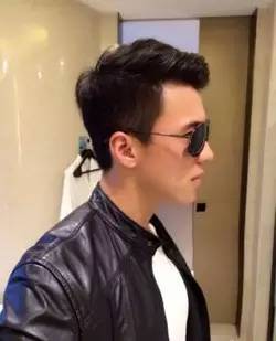 在这个看脸的社会民间男神们火了！