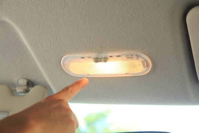 日产阳光——为何它从月销两万到月销一千？看完后，你会说：该！