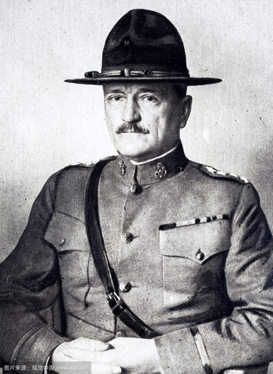 硝烟弥漫的战场上诞生的灵感！卡地亚坦克系列的前世今生