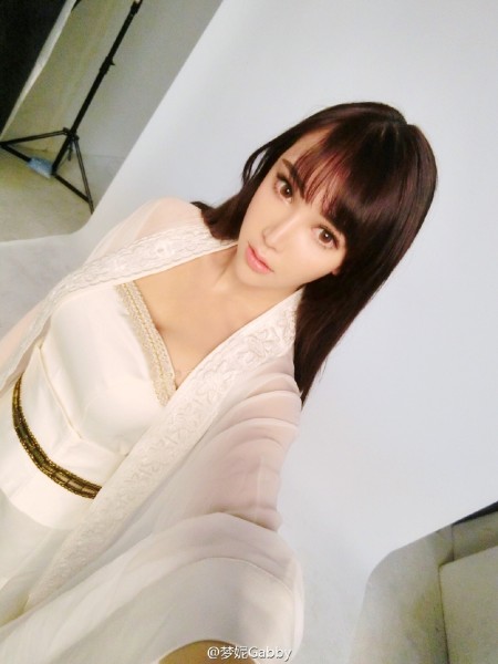 angelababy怎么和以前不一样,angelababy以前和现在的区别