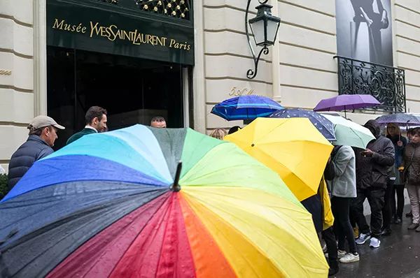 ysl女士反转香水,ysl适合女孩子