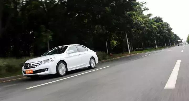 米其林竞驰4suv轮胎价格,米其林轮胎浩悦4对比竞驰4