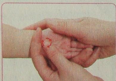 宝宝拉肚子快速有效的方法,宝宝拉肚子正确处理方法是