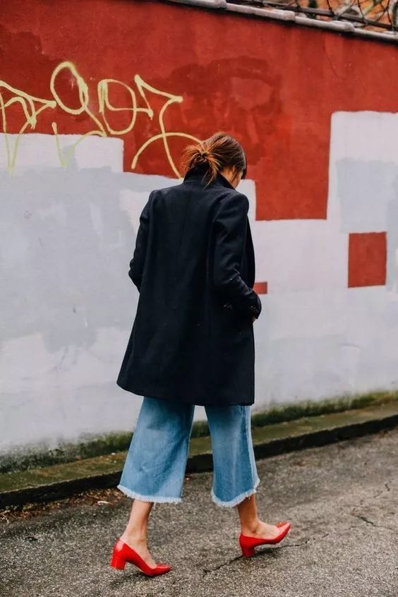 粗跟鞋怎么穿才显瘦 (显瘦女士粗跟鞋)