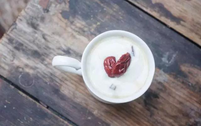 喝酸奶能防癌症吗,告诉你关于喝酸奶的健康常识