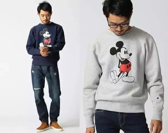 champion黑色和白色哪个好,champion复古低调