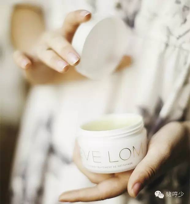 素颜淡妆女神必备色,素颜女生要知道什么化妆品最好