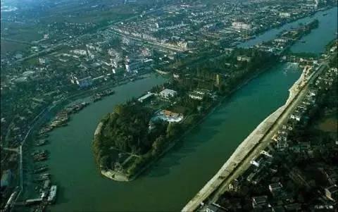 江苏经济排名后20的县,江苏各个县级经济排名前十