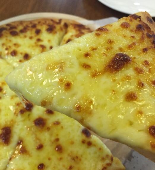 每个饥寒交迫的晚上,一块披萨就能让我荡漾