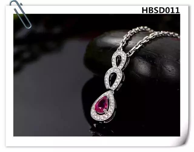 老凤祥红宝石吊坠款式,蓝宝石吊坠经典款式